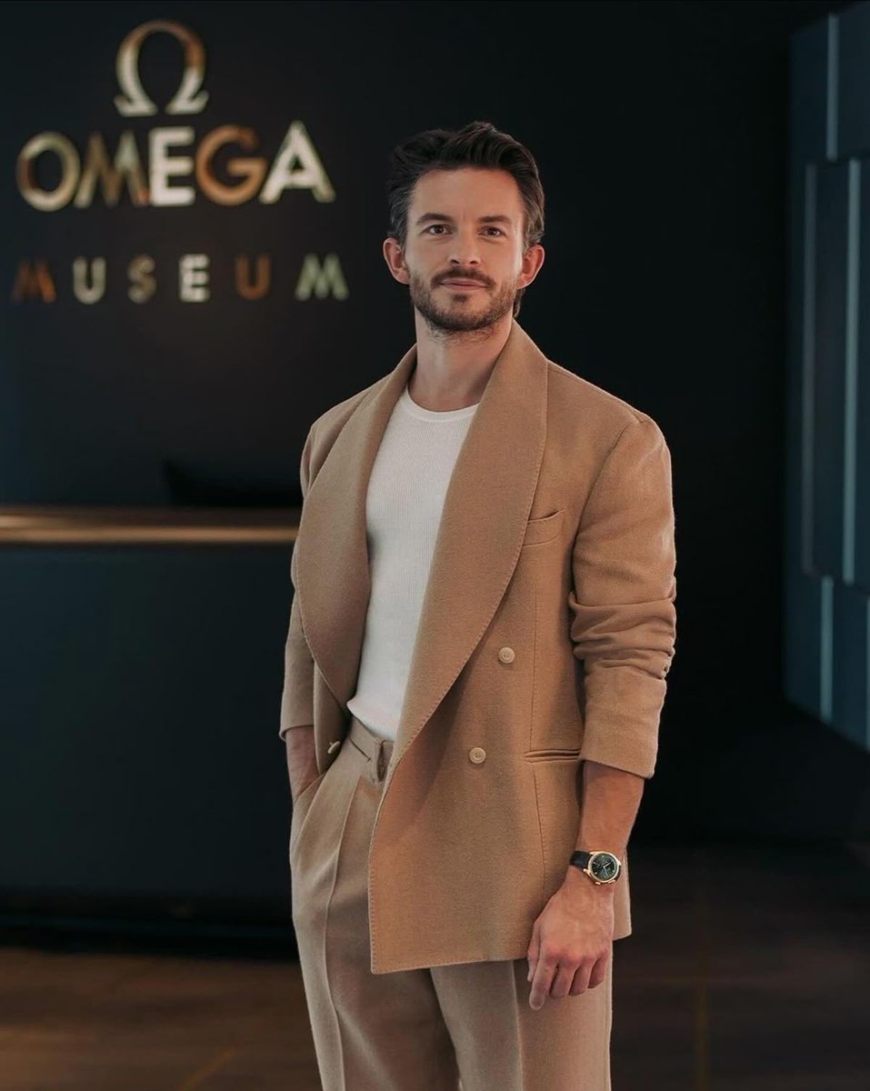 ✨ jonathan bailey lovebot ✨ tweet media