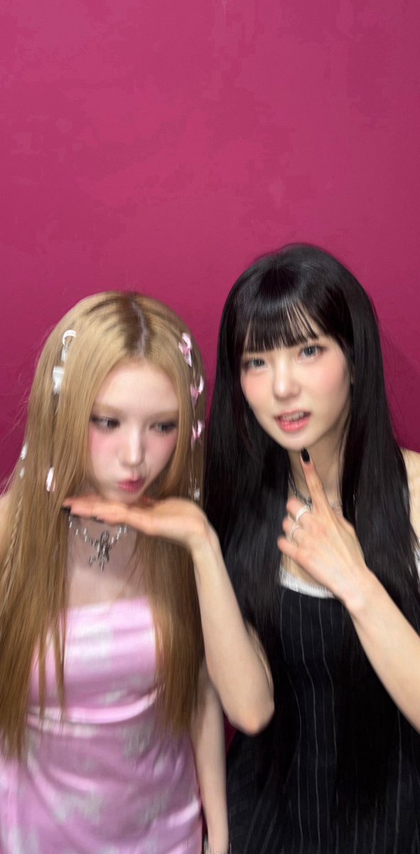 99logs's tweet photo. • Myah and Yujin reunited in new photos!

#GuinnMyah #MYAH #ChoiYujin #YUJIN #KEP1ER #GirlsPlanet999 #GP999 https://t.co/NRPqJZO4Fi