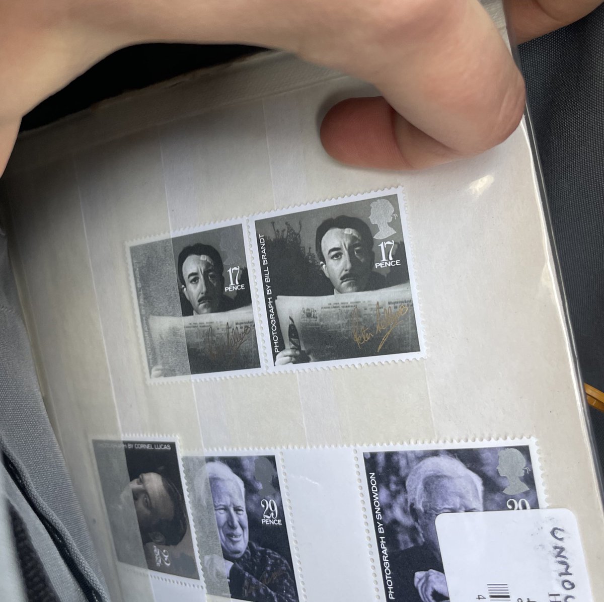 toensures's tweet image. Just spent 5£ on two sellers stamps #beastmode