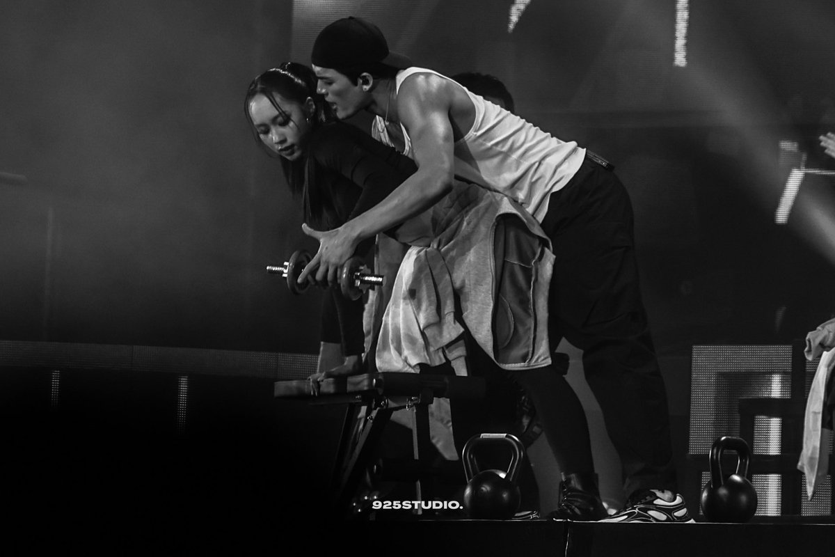 GUE GA TAU HARUSSSS GIMANAAAAAAAAA?! SEPICLESSS ADEK BANG! SUDAH MENANGIS JELEK

📸 cr to owner (original photo)