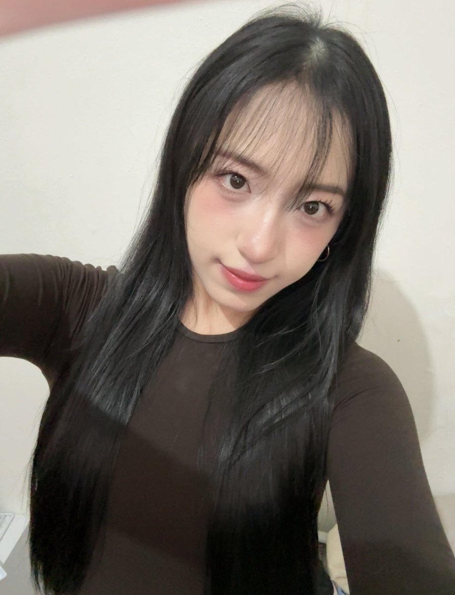 Daisyne🌼 tweet media