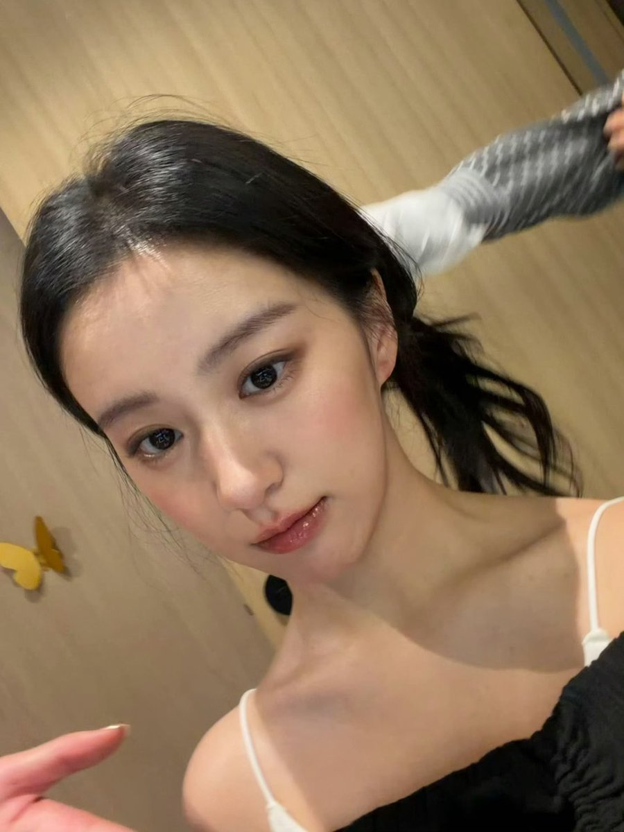 ‎ghi 𝜗ৎ tweet media