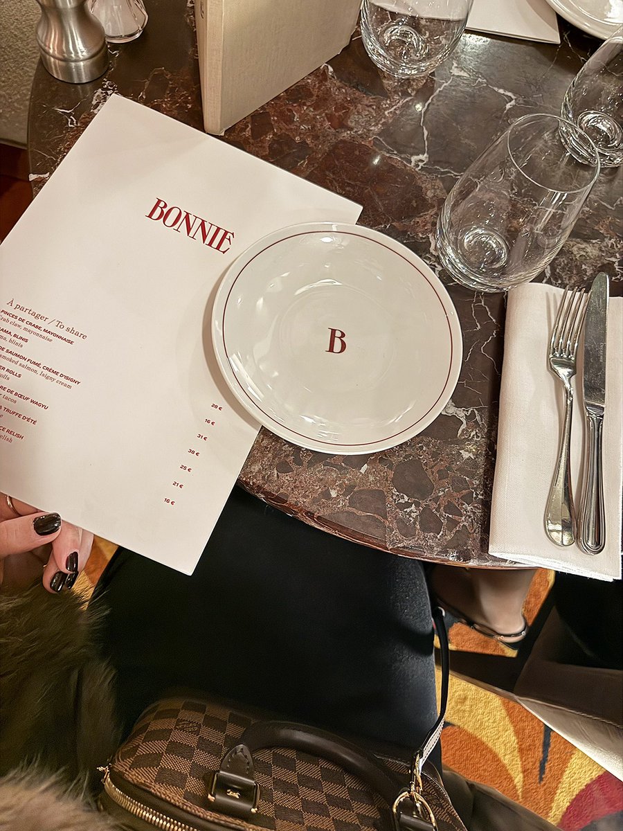 منال🇩🇿 tweet media