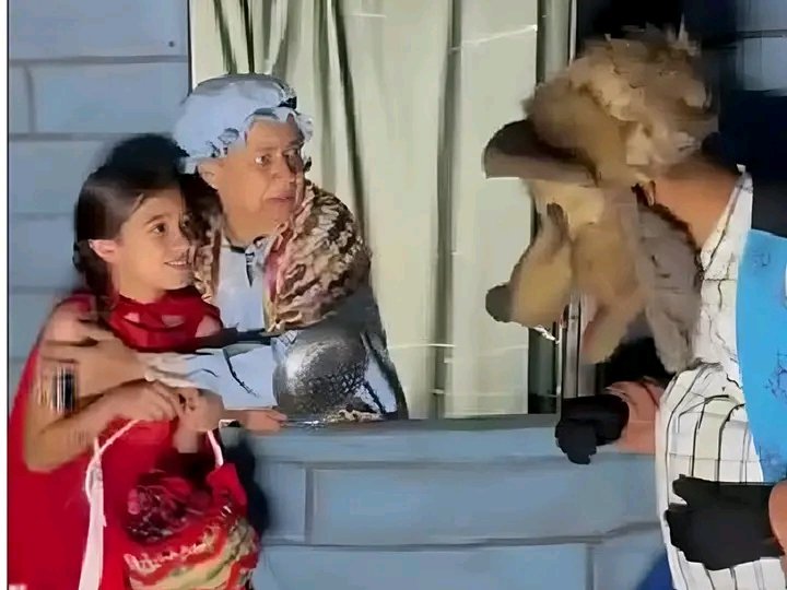 ✍️ Los libros infantiles —y el teatro que nace de ellos— encierran historias aleccionadoras y transmiten valores a las  jóvenes generaciones.
👉 Hoy ponemos el foco en: “La Caperucita Roja”,  que en las próximas horas llegará al escenario teatral. 📎👇
facebook.com/groups/amigost…