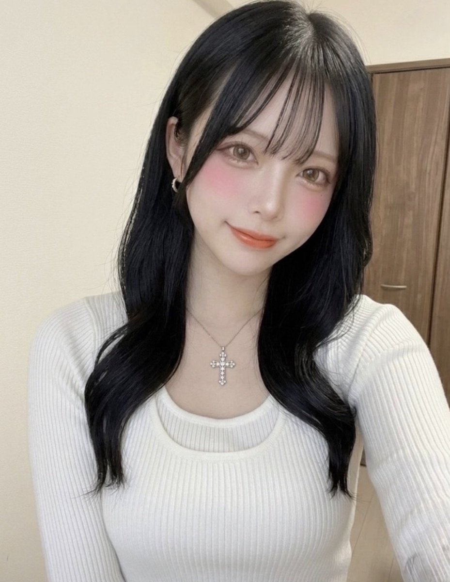 あんな tweet media