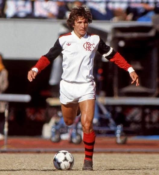 Noite de Copa tweet media