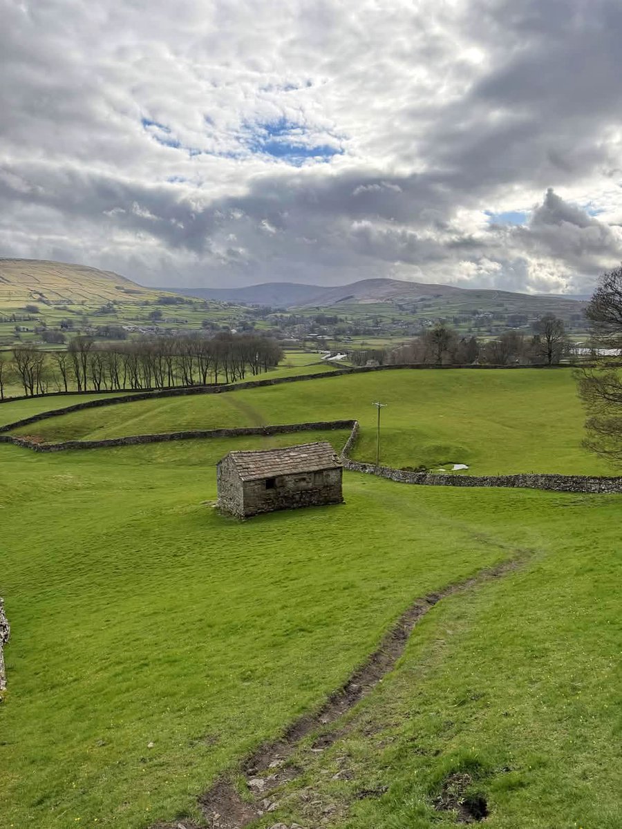 Postcard from Britain tweet media