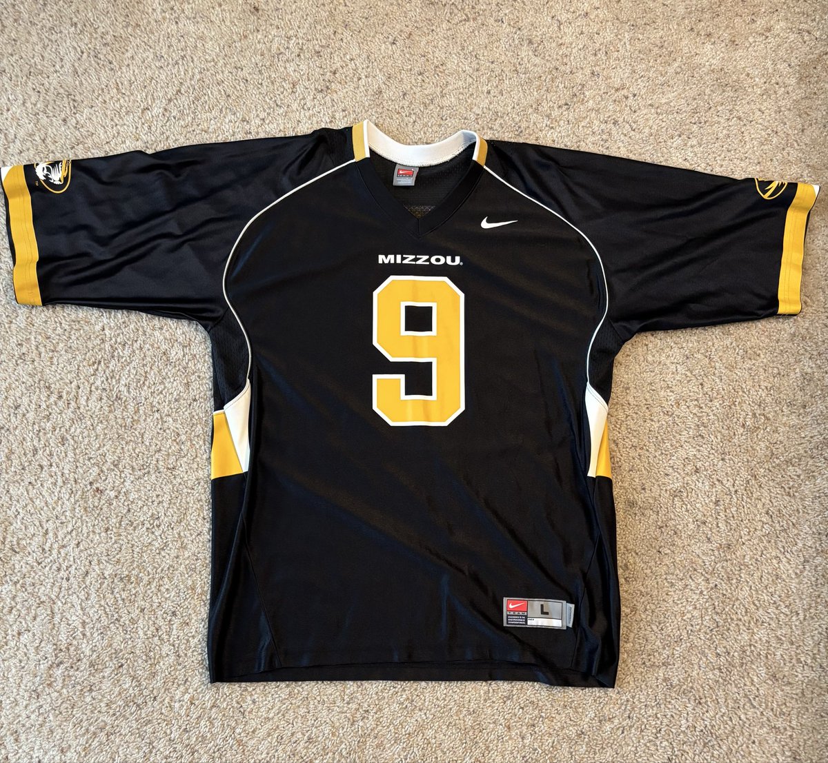 2StripesCPD tweet media