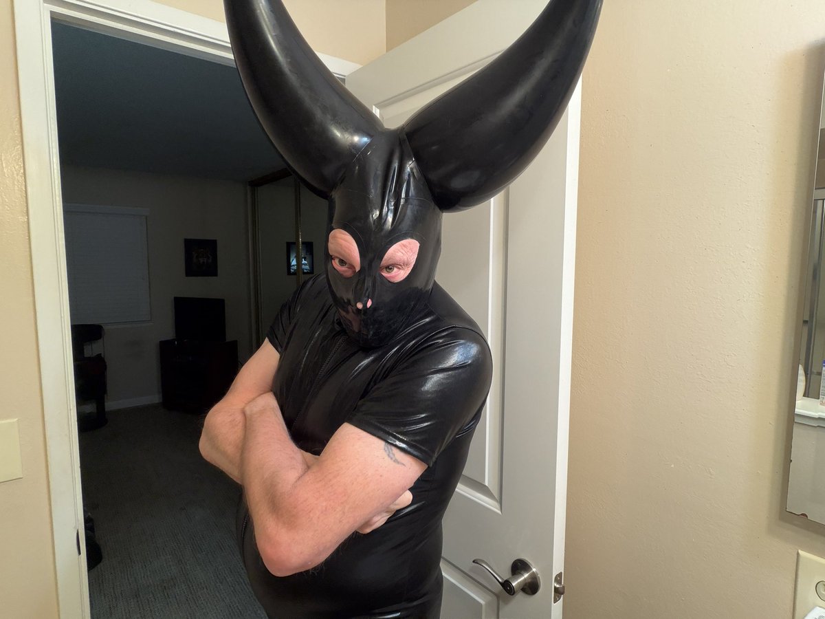 Sabre Teeko 🔜FWA, AC & MFF tweet media