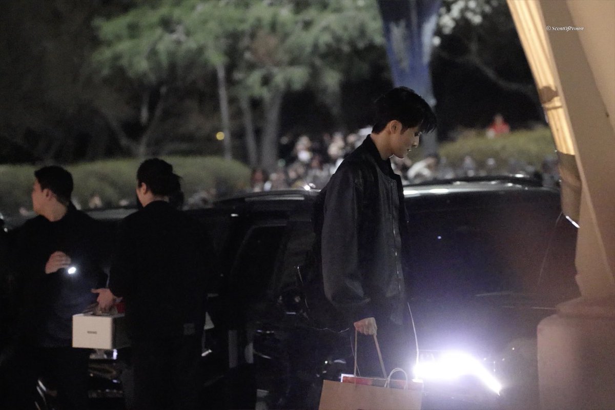 𝒐𝒎𝒐₊˚ tweet media