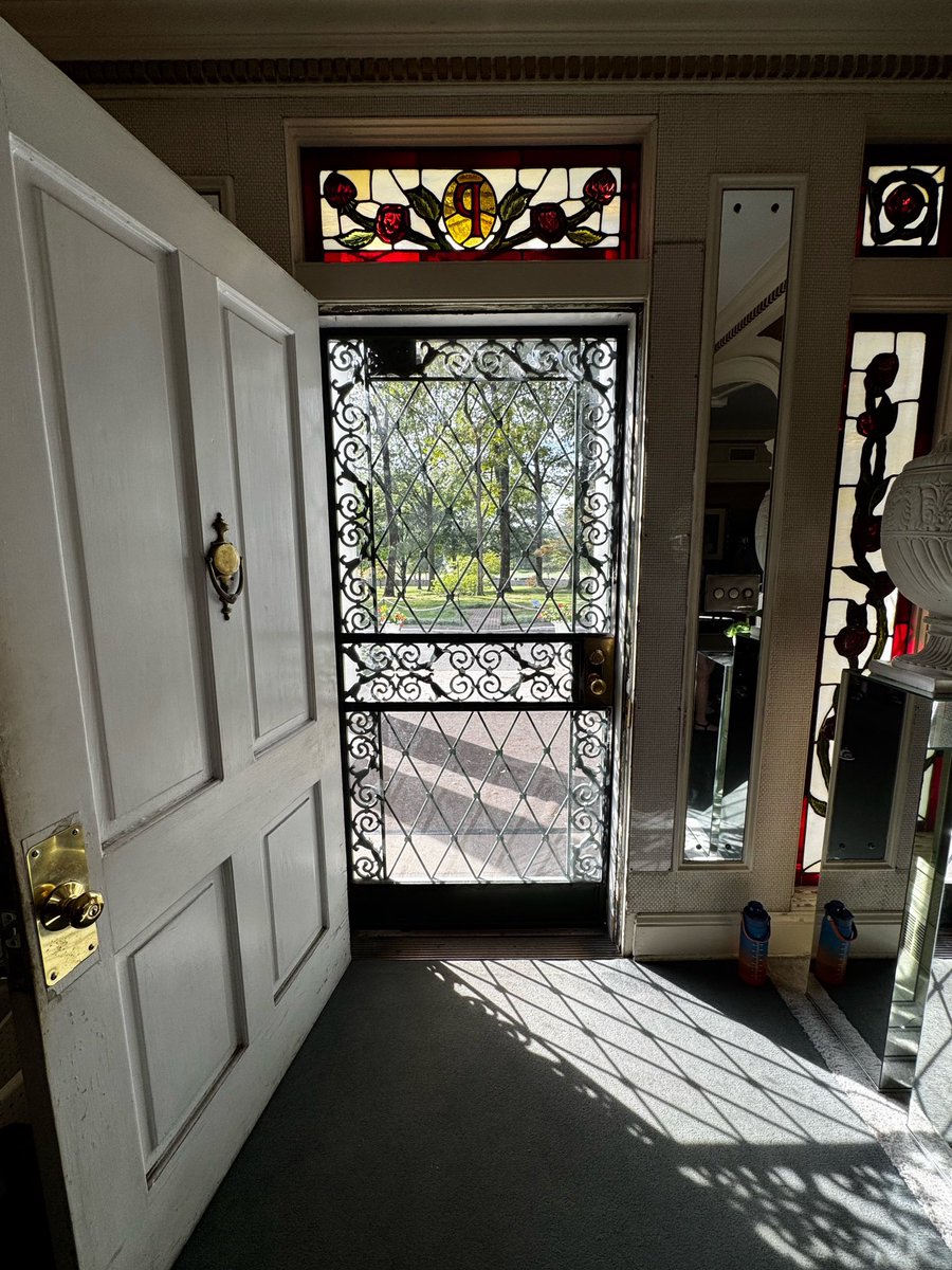 Perfumed Dynamite tweet media