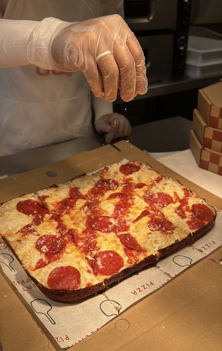 AkooL 🍔 اكول tweet media