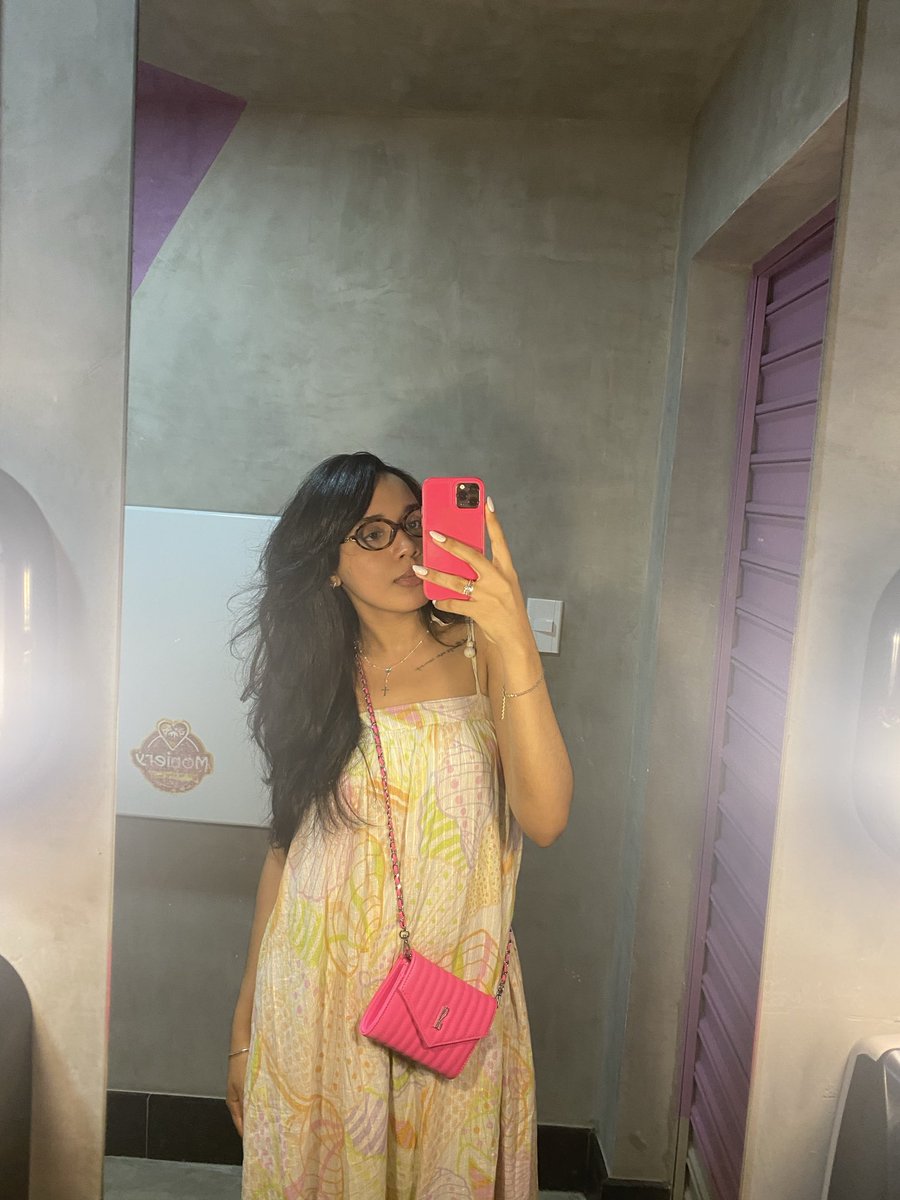 karoline 🩺 vai ser med ₊˚⊹₊ ⋆ tweet media