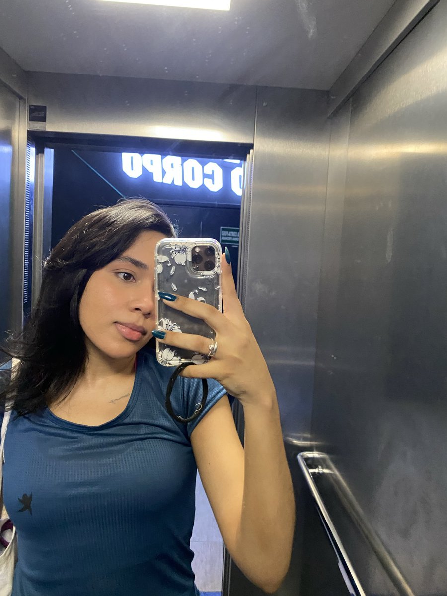 karoline 🩺 vai ser med ₊˚⊹₊ ⋆ tweet media