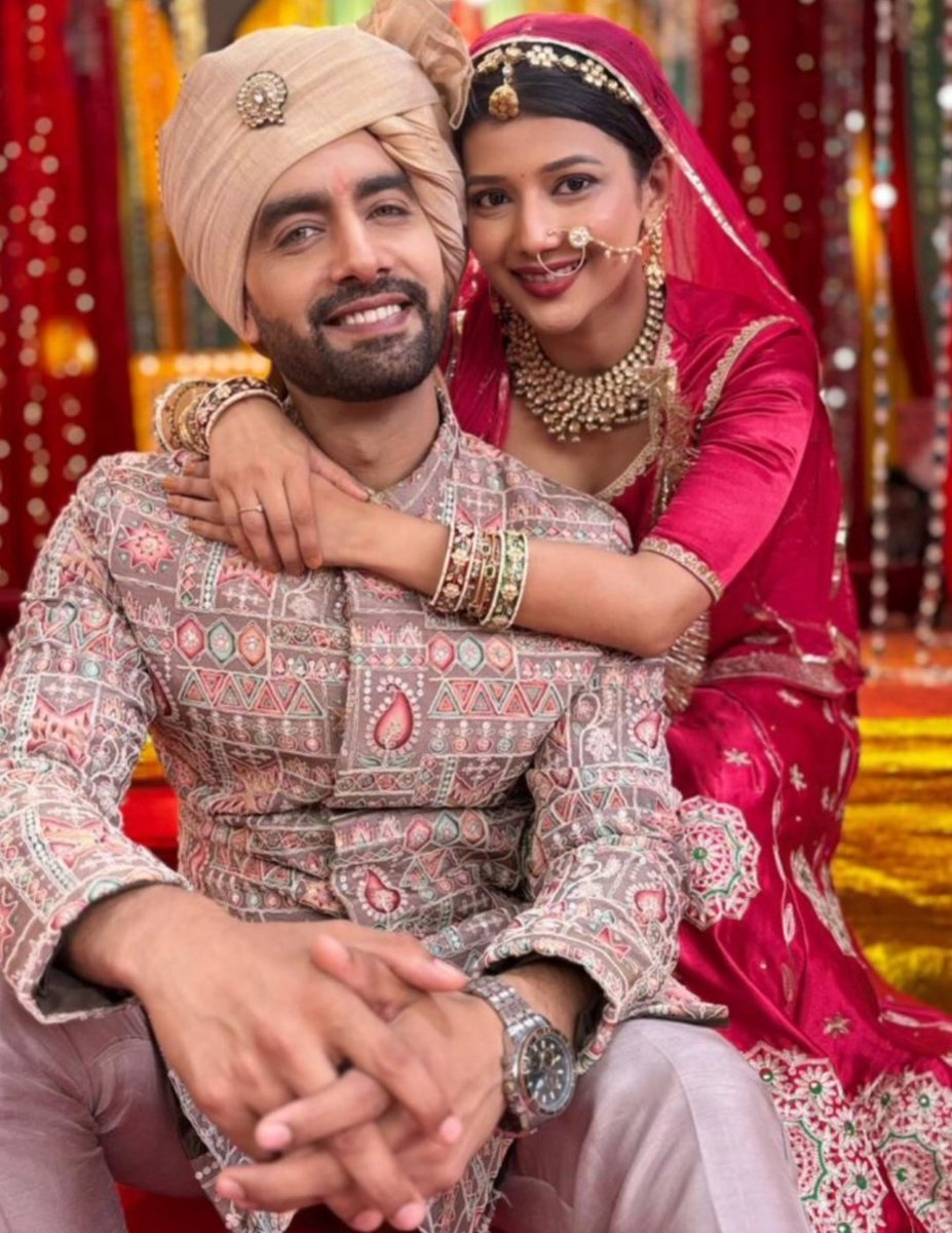 NATION 🫠🥳🙈♥️

These attacks are soooo backkkkkkk! 🥹🫶🏼

{#Yrkkh #AbhiMaan #RohitPurohit #SamridhiiShukla #AbhiraSharma #ArmaanPoddar}