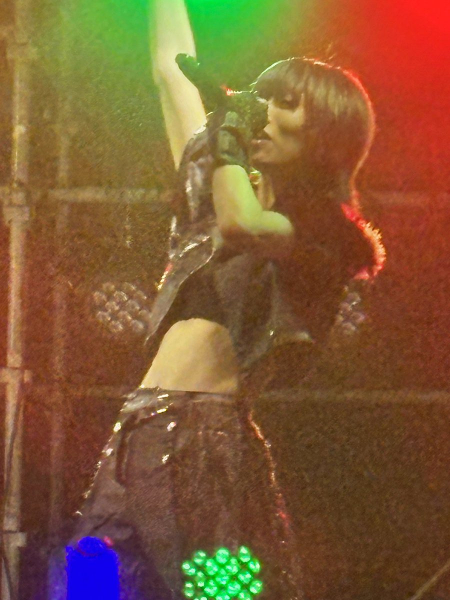 無ー🐺 tweet media