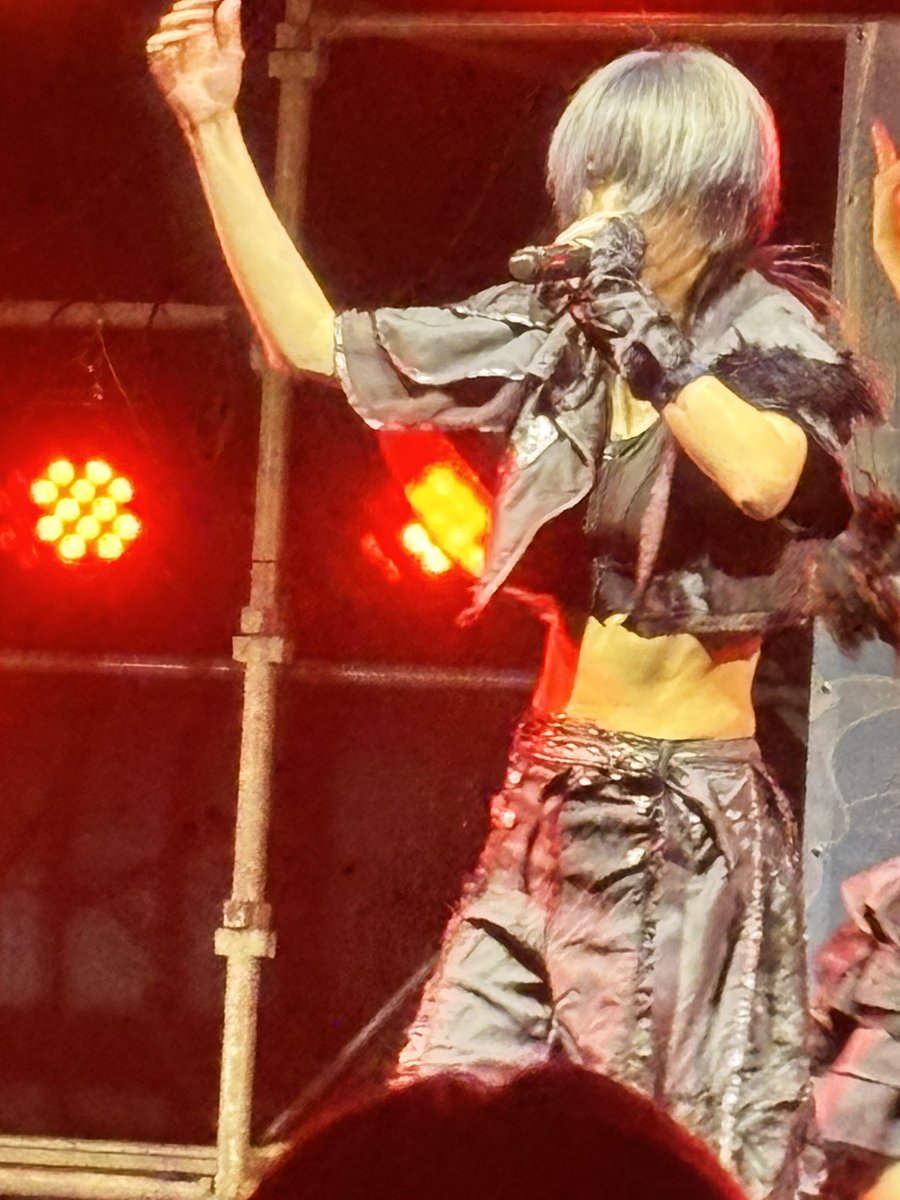 無ー🐺 tweet media