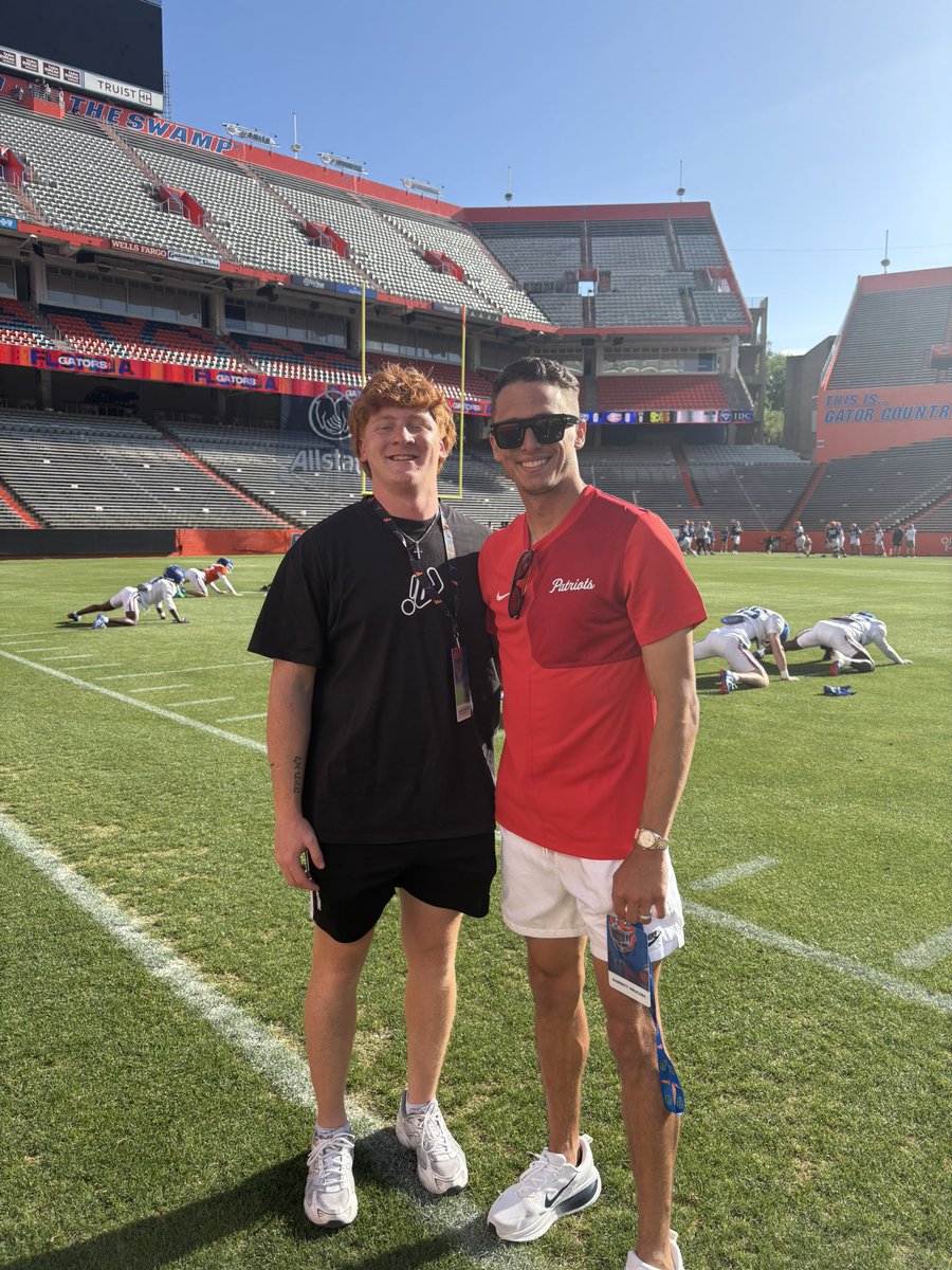 University of Florida📍🐊 #QsWork

<a href="/JacksonStecher9/">Jackson Stecher</a> 
<a href="/CoachCraddock/">Joe Craddock</a> 
<a href="/CoachJonSumrall/">Jon Sumrall</a> 
<a href="/LakeBrantleyAD/">Eric Entrekin</a> 
<a href="/LBHSfootball/">Brantley Football</a>