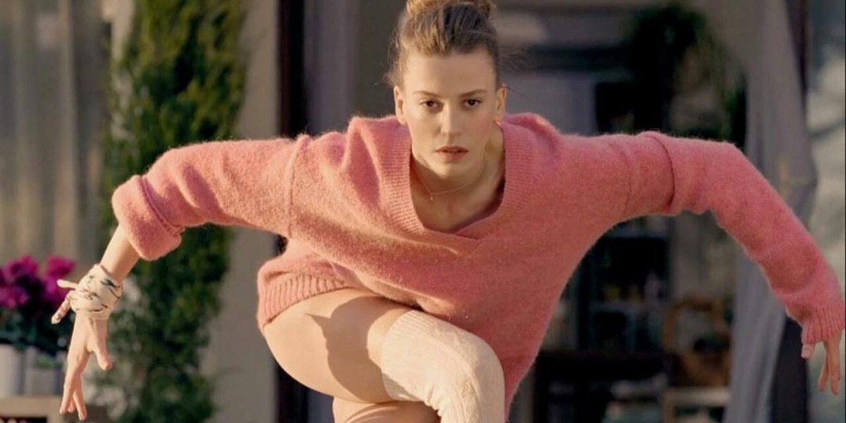 ferkaradere's tweet photo. serenay sarıkaya son 10 yılda sadece 4 proje yapmış neden herkes tekelleşme konuşulunca üstüne gitmişti ki https://t.co/DoiUkgDbAP