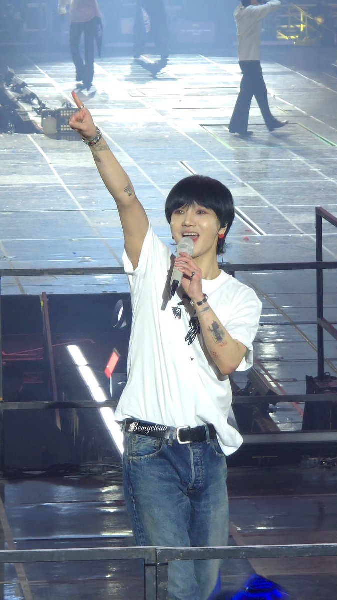 kelly 켈리 tweet media