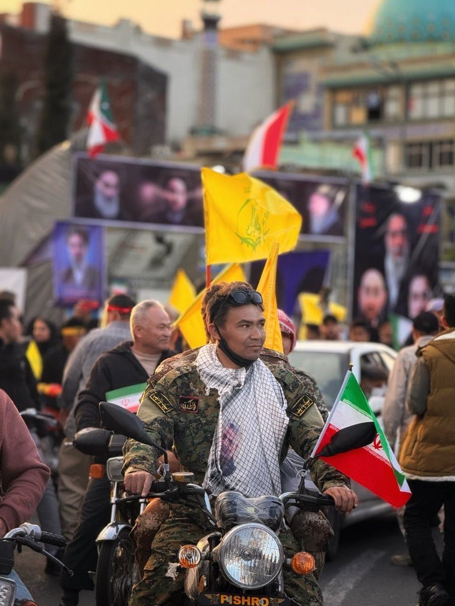 OmarBaloch___'s tweet photo. Breaking 🚨

The arrival of mercenaries from Zainabiyoun, Fatemiyoun, the Popular Mobilization Forces, and Hezbollah—whose histories are marked by criminal actions in Syria—in support of protecting the Iranian regime.

#Balochistan #Israel #America #Iran #war #Kurdistan #Ahwaz https://t.co/9igyJzXSdu
