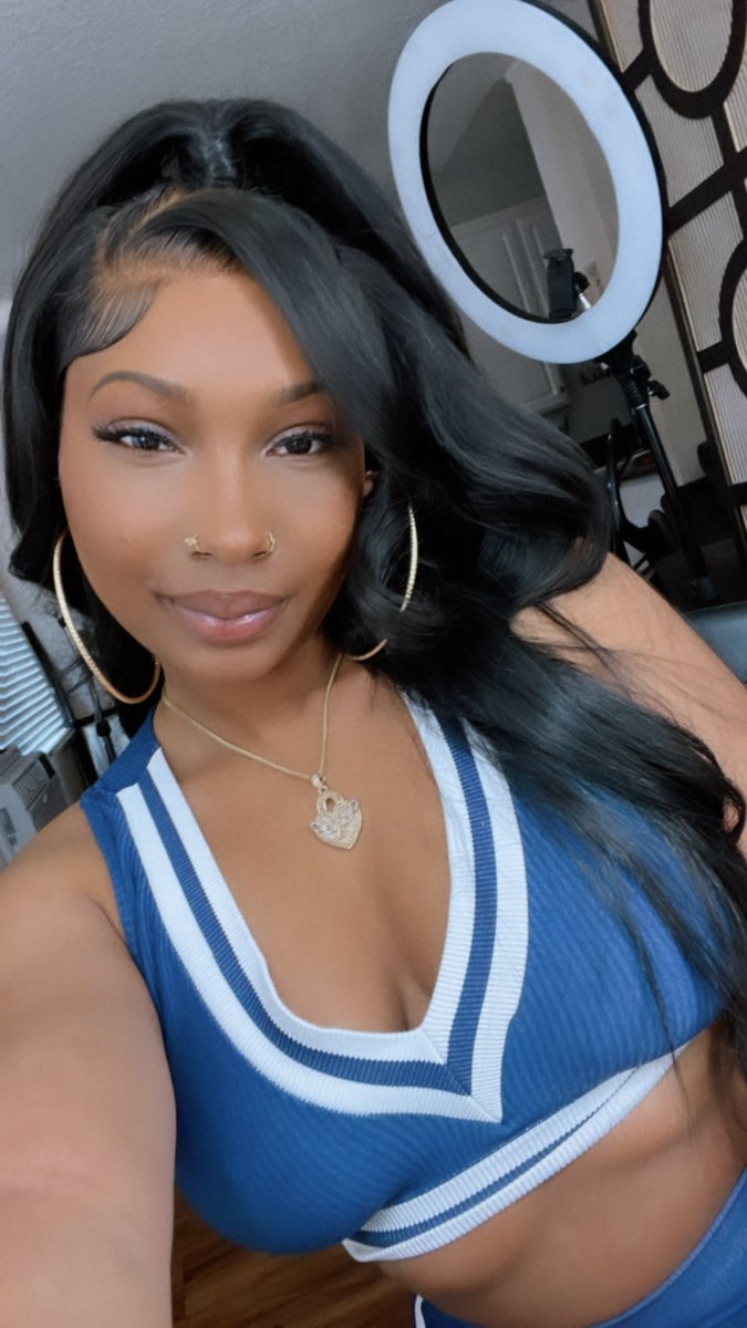 itsurgirlbecky0's tweet photo. Mrs. Keep her hair done 💇🏾♀️ https://t.co/Bu3VlrL1u8