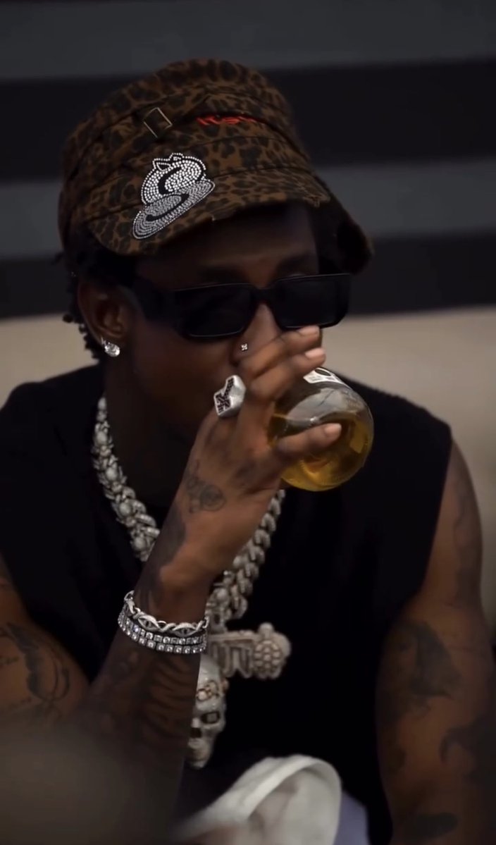 𝚃𝚎𝚗 𝙼𝚊𝚗 🍷 tweet media