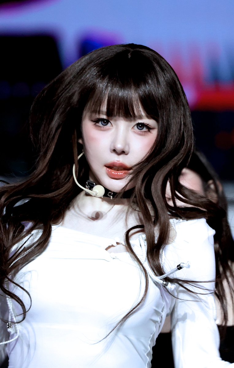 daily tripleS tweet media