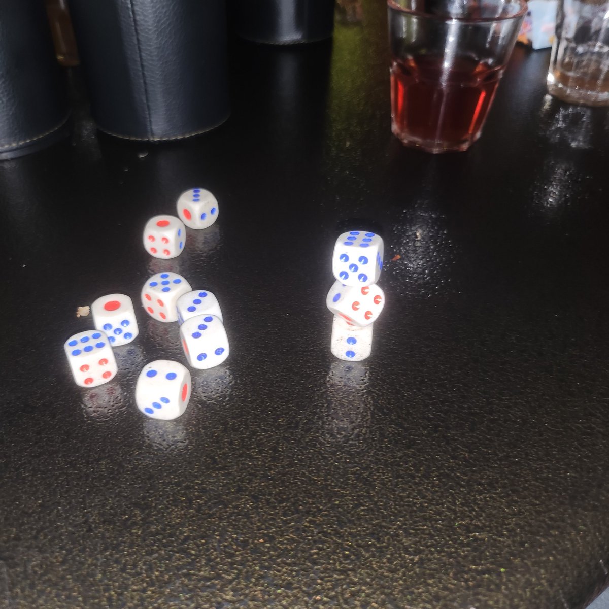 閃光異色可可芭蕾貓芙芙☆ミ躺下了喵 tweet media