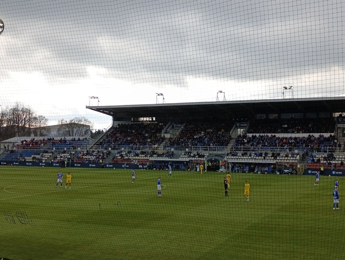 cyprien🇨🇿 tweet media