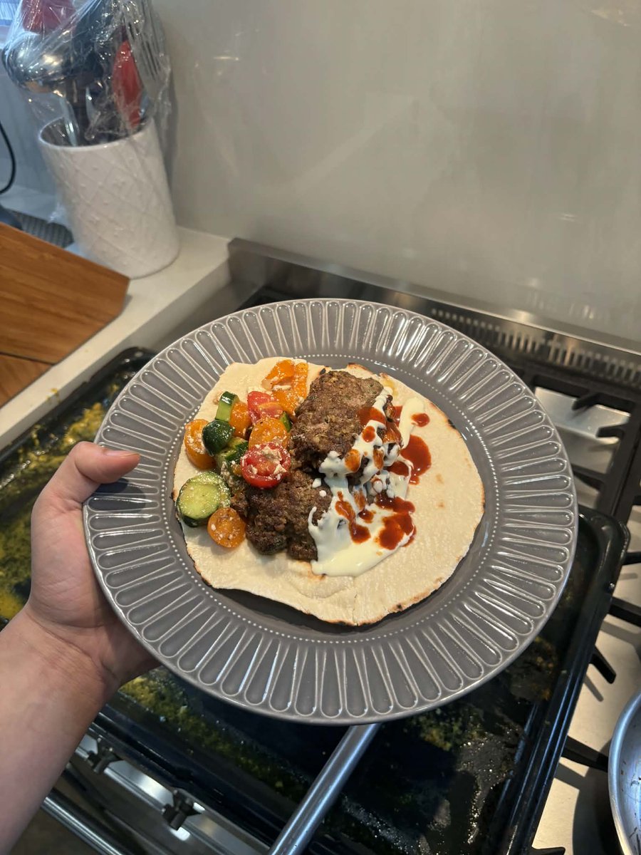 herooo — 🍃 tweet media