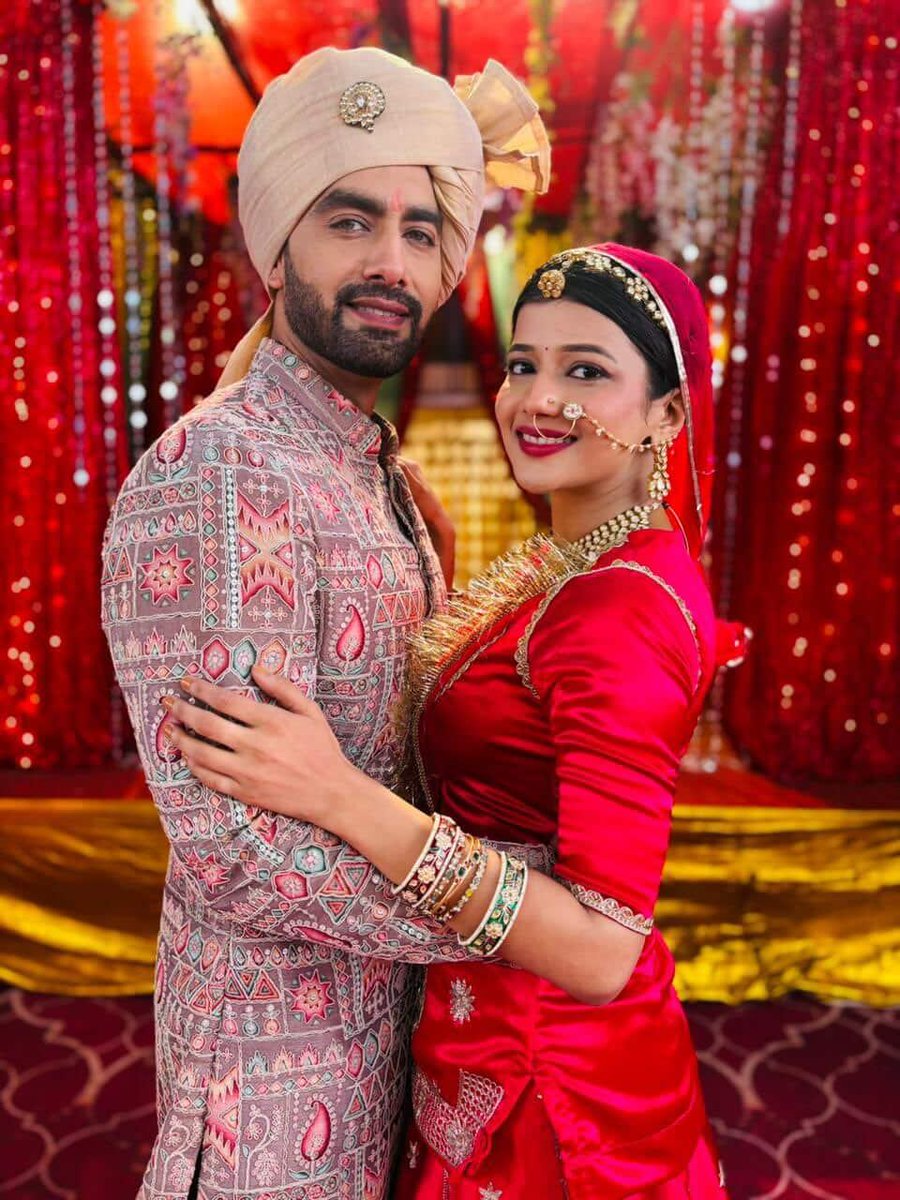 BANNA AUR BANNI❤️🧿

#Yrkkh #AbhiMaan #SamridhiiShukla #RohitPurohit