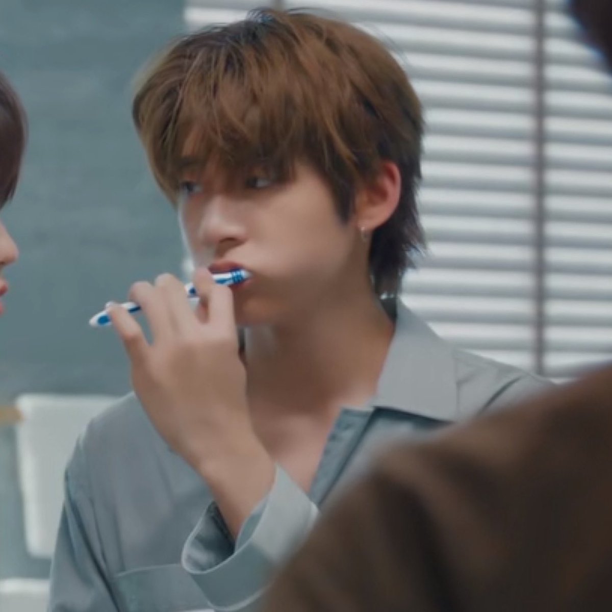 | ̶G̶R̶A̶V̶I̶T̶Y̶ ̶ | tweet media