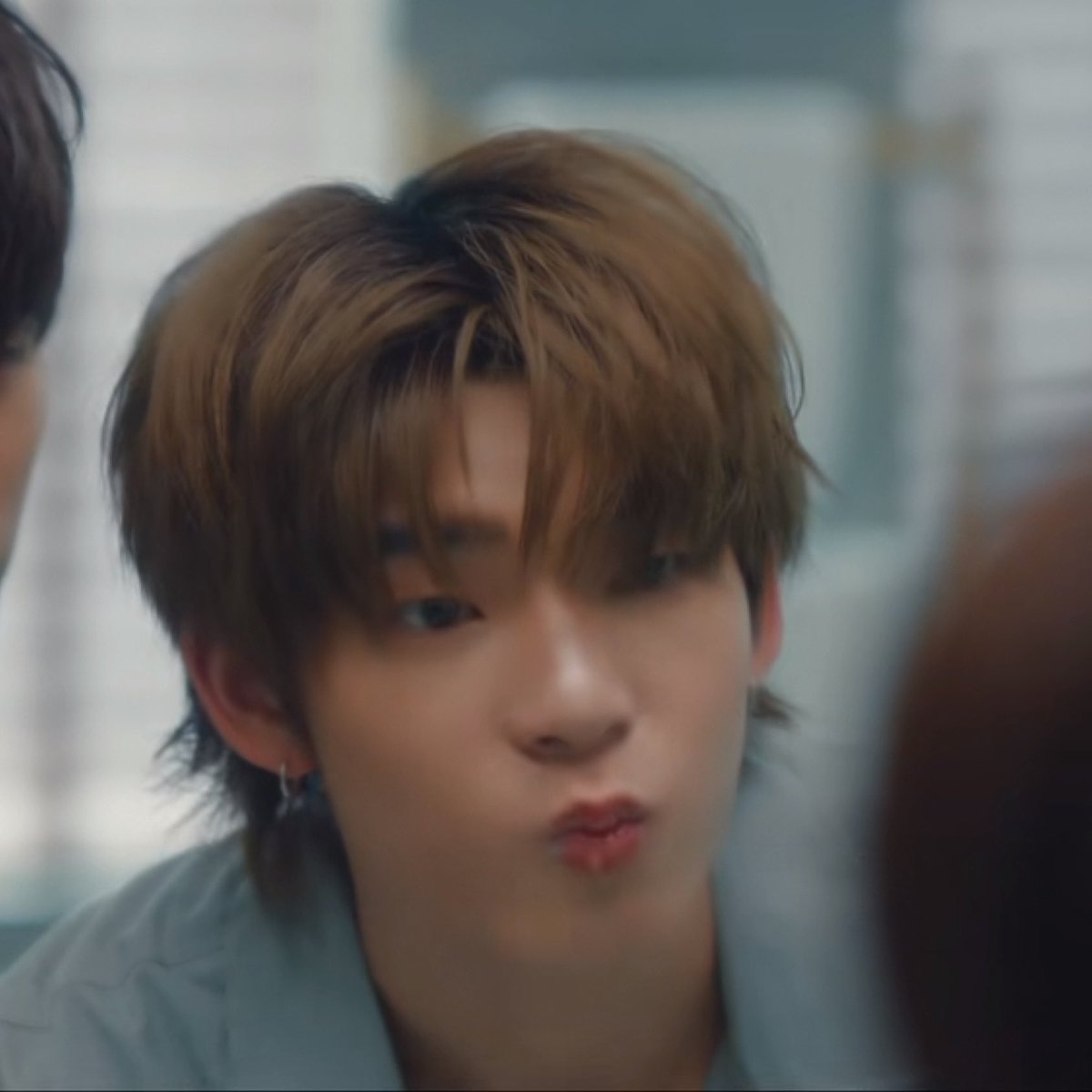 | ̶G̶R̶A̶V̶I̶T̶Y̶ ̶ | tweet media