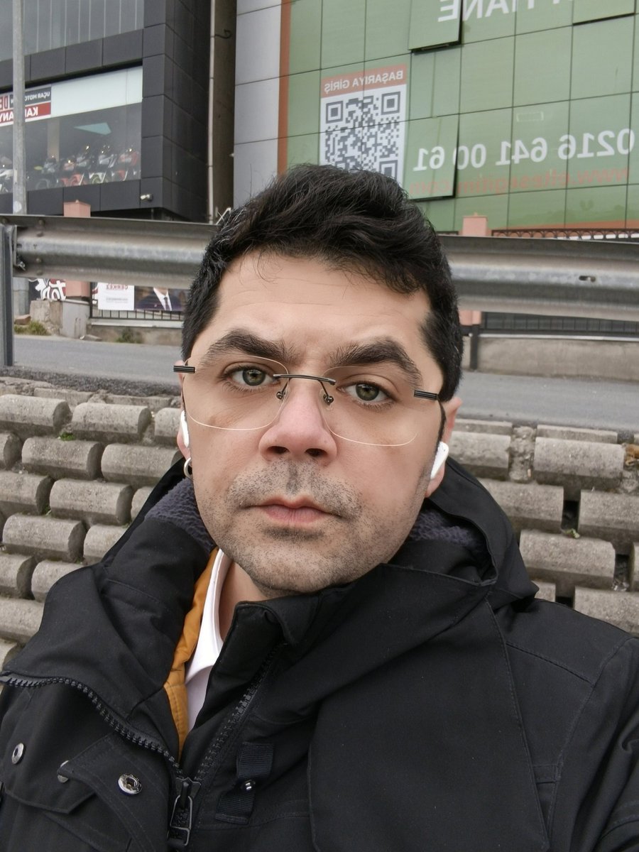 Selami Churchill tweet media