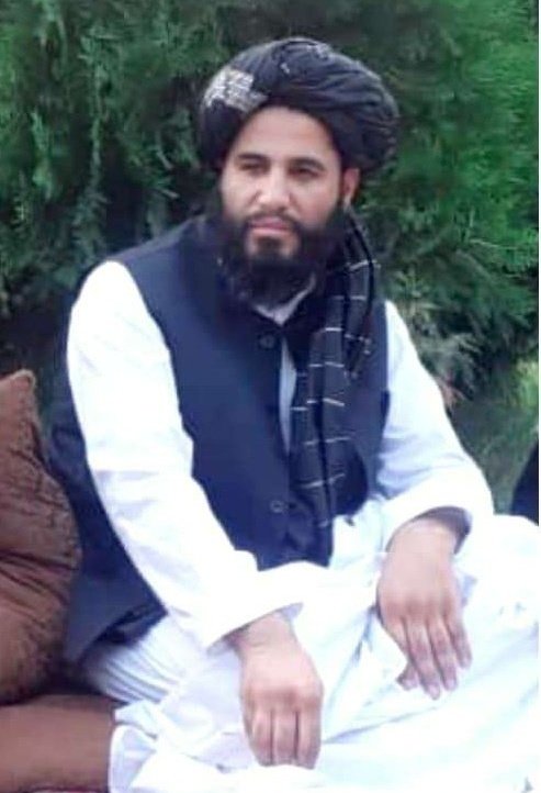 Alhanafi_1's tweet photo. #وضاحت:
هغه اوازې چې حاجي محمد قاسم «ثاقب» له دندې ګوښه شوی، هېڅ حقیقت نلري.

هغه د ځینو ستونزو له امله اوس لپاره دندې ته رسیده‌ګی نشو کولی ځکه خو یې خپله استعفا وړاندې کړې ده.

ثاقب صاحب د اسلامي امارت یو متعهد او پېژندل شوی شخصیت دی، چې مناسب وخت کې به یې په مناسبه دنده وګماري. https://t.co/3GQ8evK0Zx