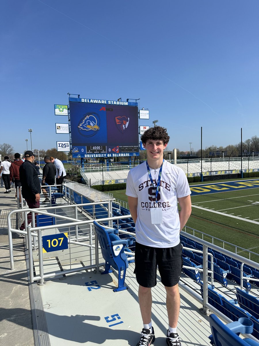 MaxVendemia2029's tweet image. I had a great visit @Delaware_FB had a good time getting to experience practice and meeting the coaches. Great to meet WR coach @TerenceArcher. Thank you for the invite @Coach_Rojas_UD can’t wait to connect more #henergy #WR #classof2029 #pafootball