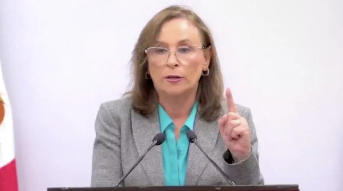 🗳️📌 DERRAME EN EL GOLFO YA PEGA AL TURISMO Y A LA PESCA EN VERACRUZ

En plena Semana Santa.

Las playas de Veracruz reportaron menos visitantes.

Y comerciantes de pescados y mariscos hablan de una caída de hasta 60% en ventas.

Rocío Nahle había minimizado el problema.

Dijo