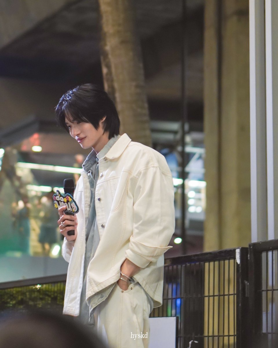 ⋆𐙚𝐡𝐲𝐬𝐤𝐝 🪽; a minute 🕓 tweet media