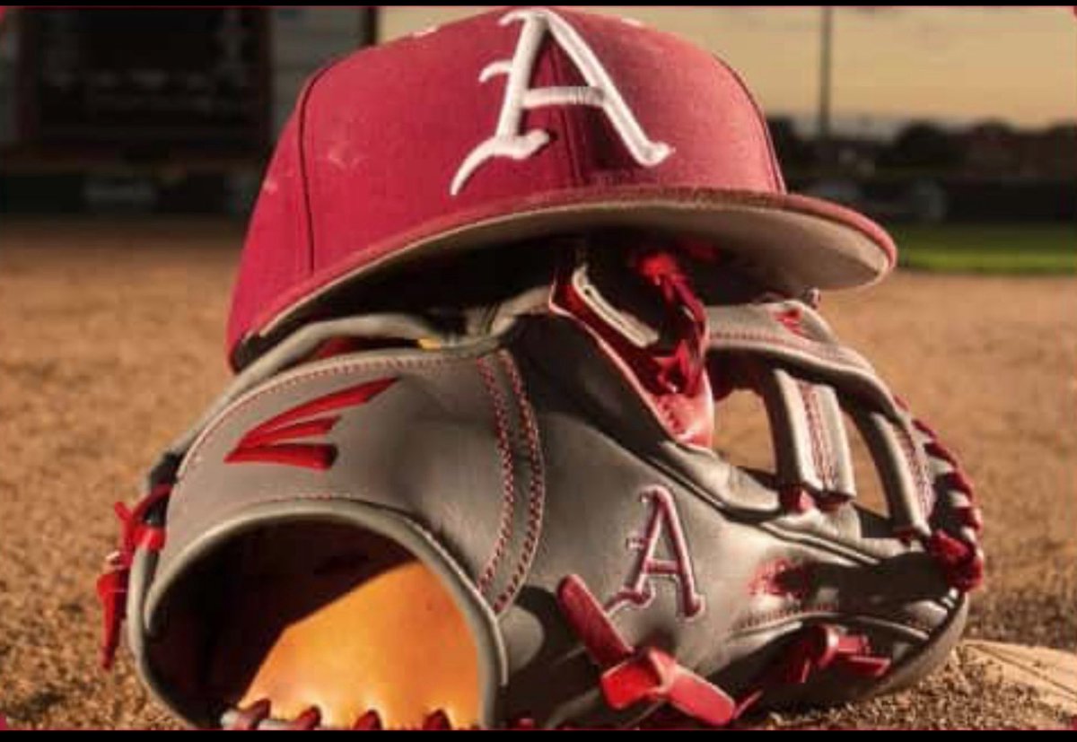 John M. Comeau tweet media