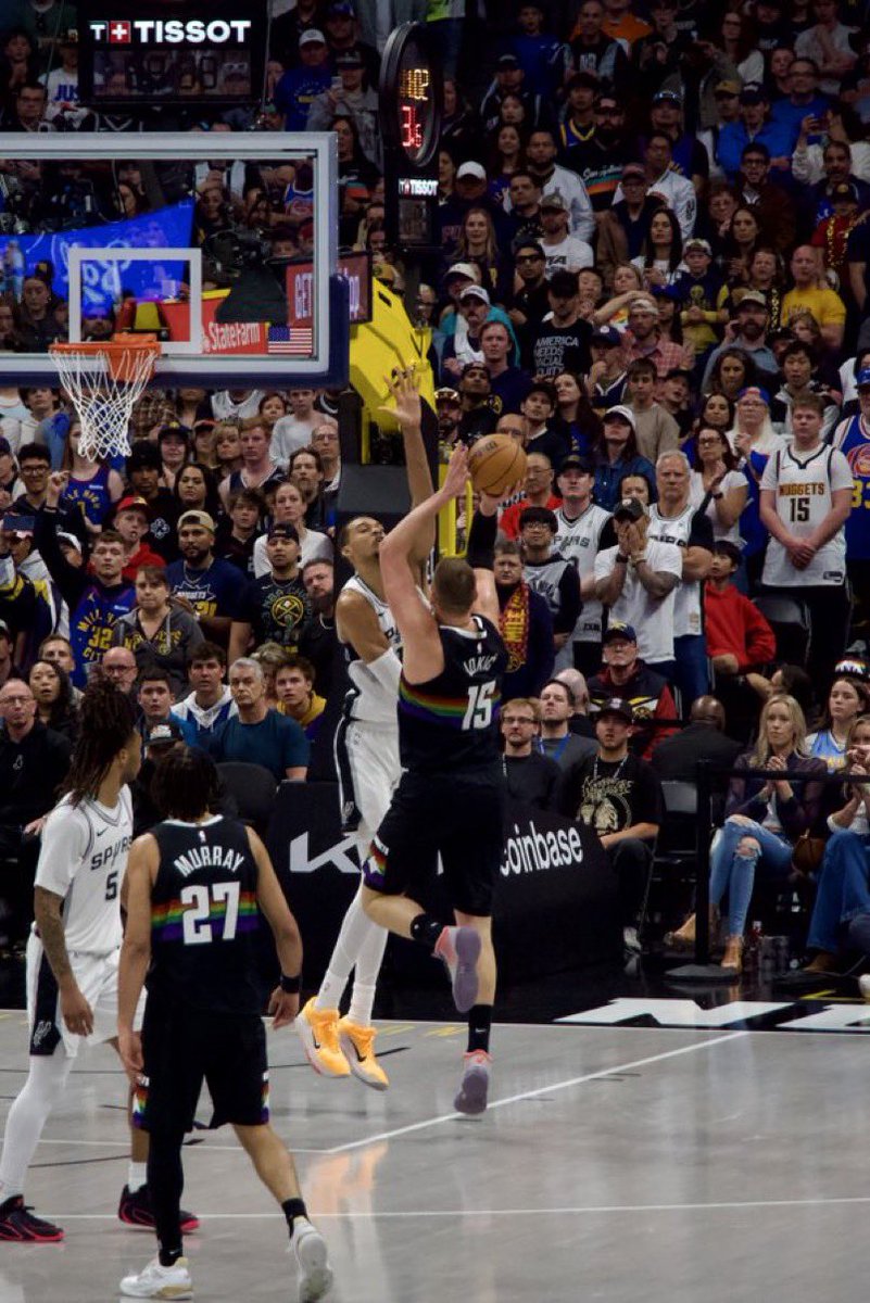 Nuggets Lead tweet media