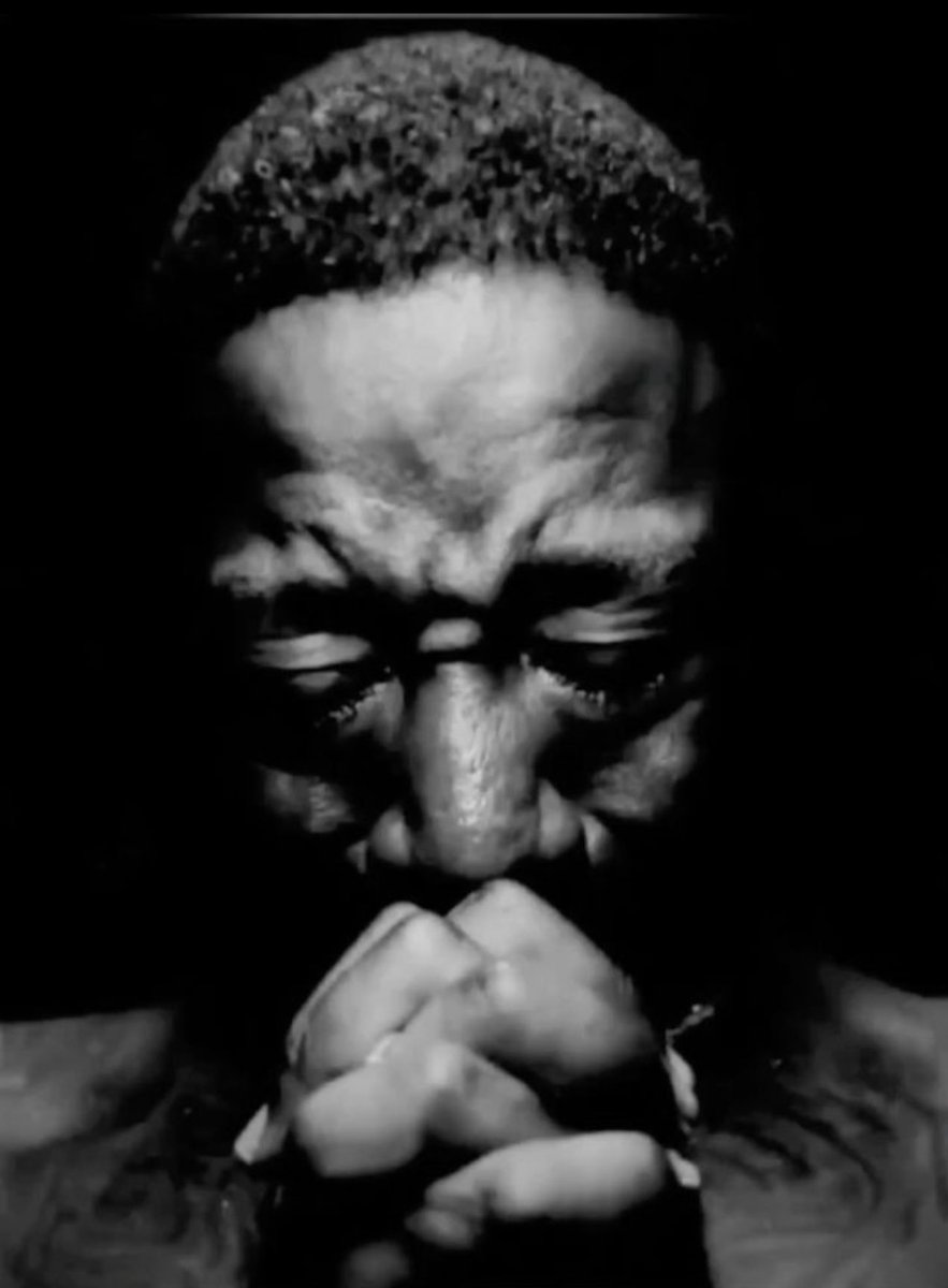 moody girl miri 💜 (@amirijeansss) on Twitter photo 