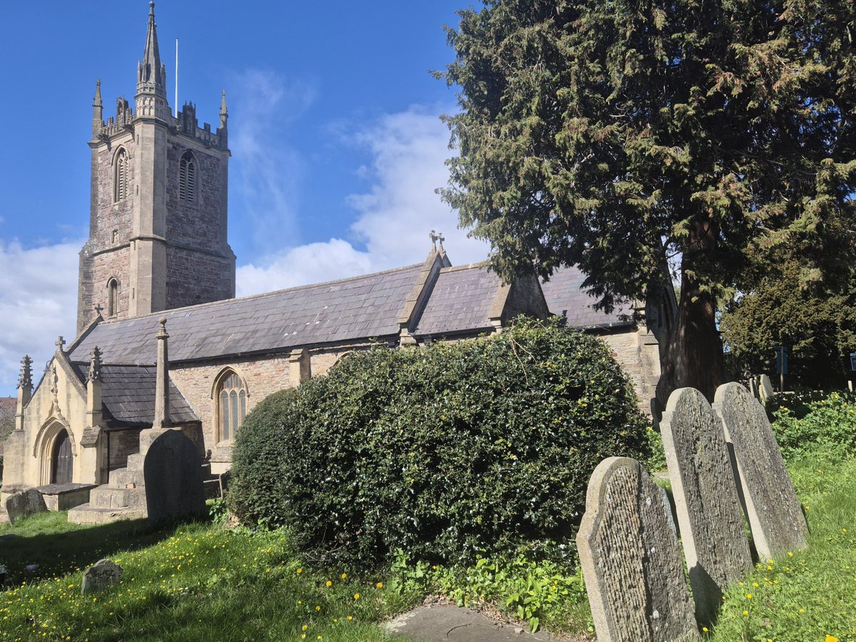 TheHistoryMouse's tweet photo. And as Mouse move on, what of the church of #StLukeBrislington Bristol? Well Mouse can't give it a #MusVisit rating as she didn't get inside and what was a lovely Somerset village has long been swallowed by Bristol sprawl. Mouse won't be going back https://t.co/lsHcLrbJCD