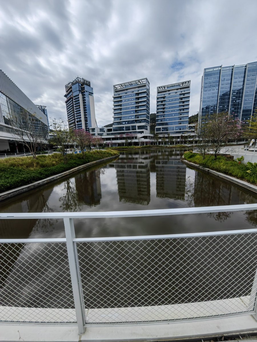 simon barrett tweet media