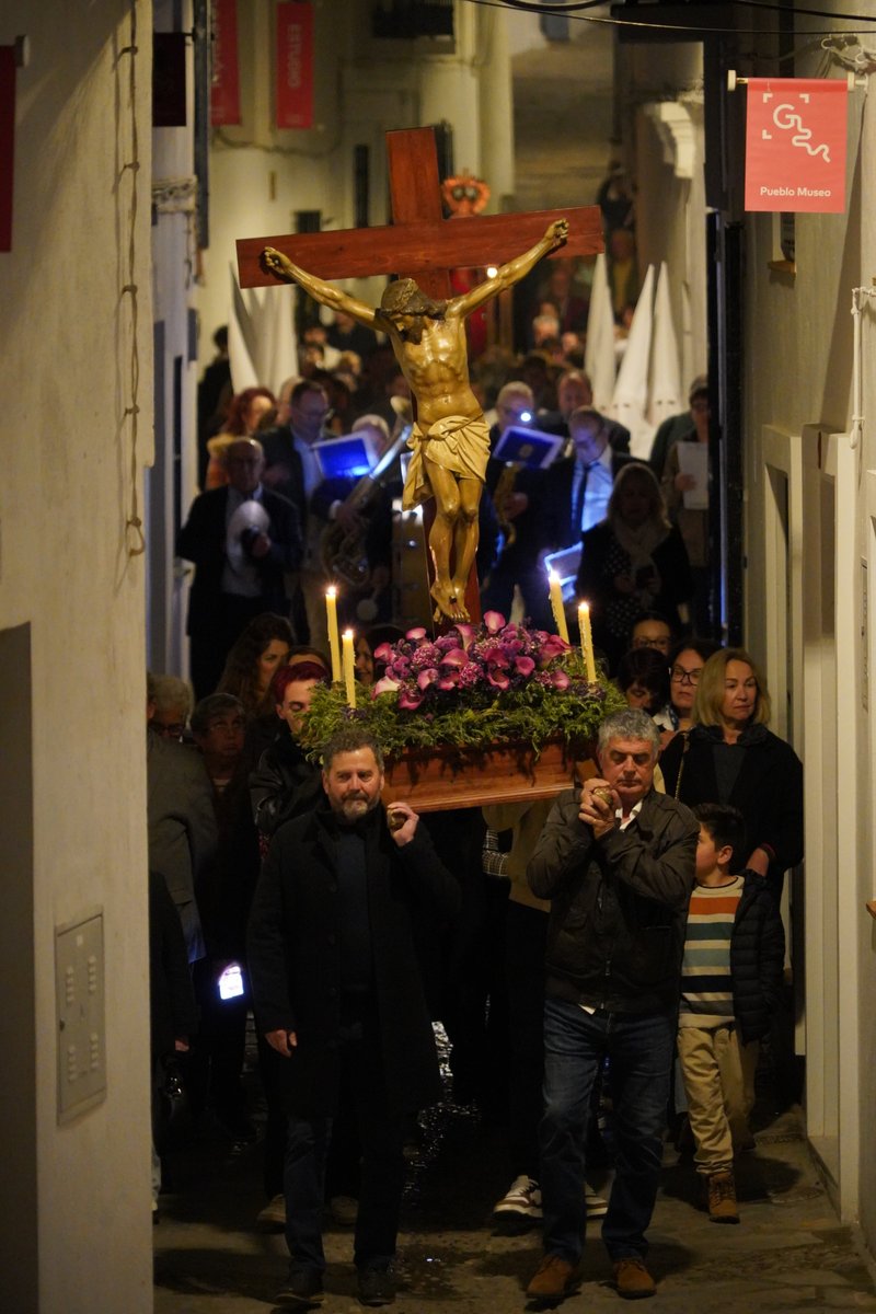 AltoGenal's tweet photo. EMOTIVA #PROCESIÓN DE #LASOLEDAD EN #GENALGUACIL
#ValledelGenal #SerraniadeRonda @pueblomuseo @Genalguacilayto @MAHerreraGut #SemanaSantaMálaga #SemanaSantaEnEspaña https://t.co/IwON54tP5h