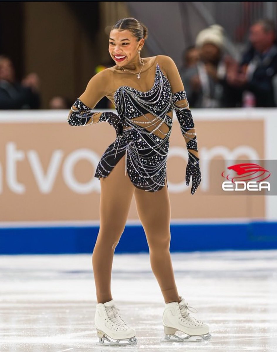 best figure skating costumes ✨ tweet media