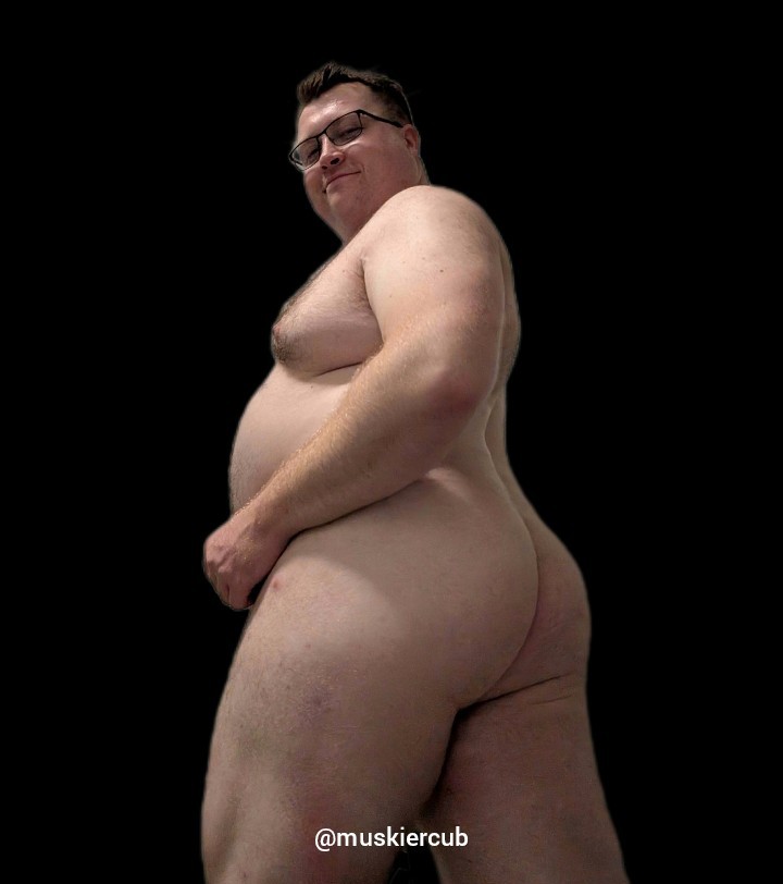 Ebony_4_ivorydomes tweet media