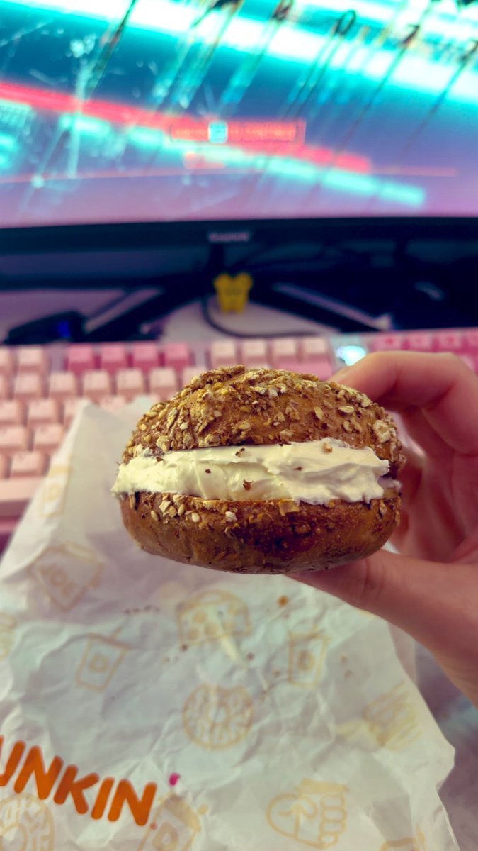 Ash 🌸 tweet media