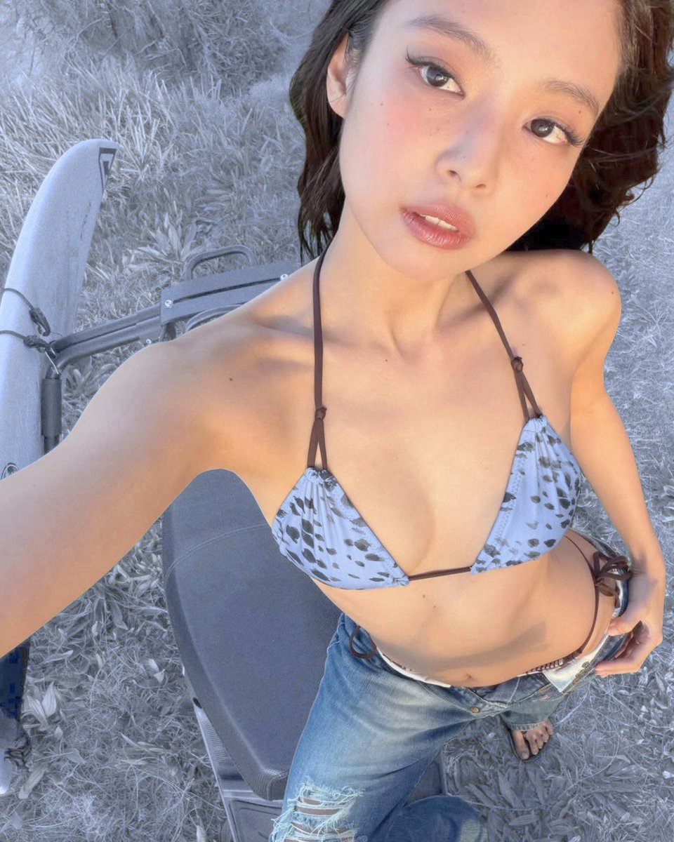 𝖩𝗎𝗇𝖾 ♥︎'𝗌 𝗁𝖾𝗋 𝗐𝗂𝖿𝖾 tweet media