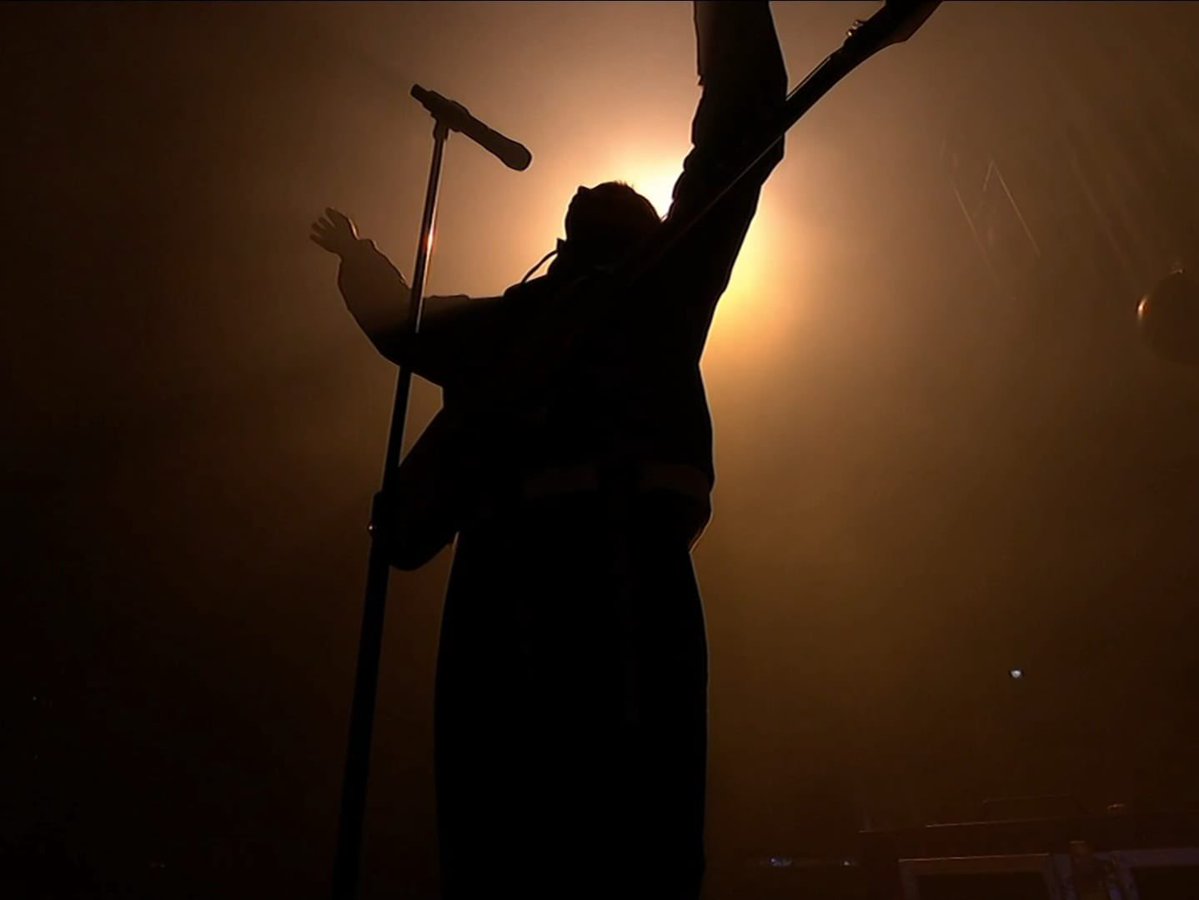 ×͜× vanessa ❯❯❯❯❯💧 tweet media